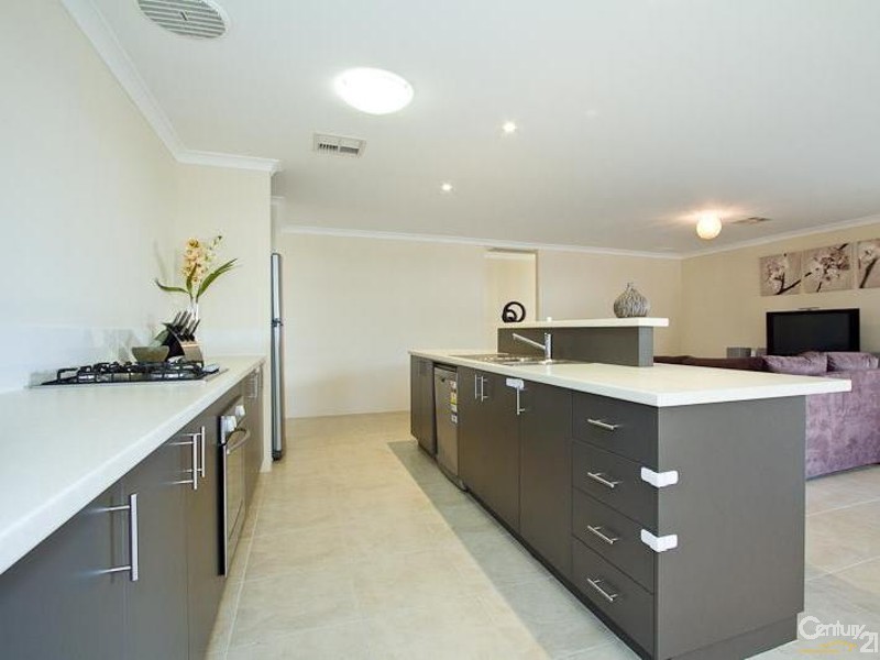 6 Hoffman Way, Byford WA 6122