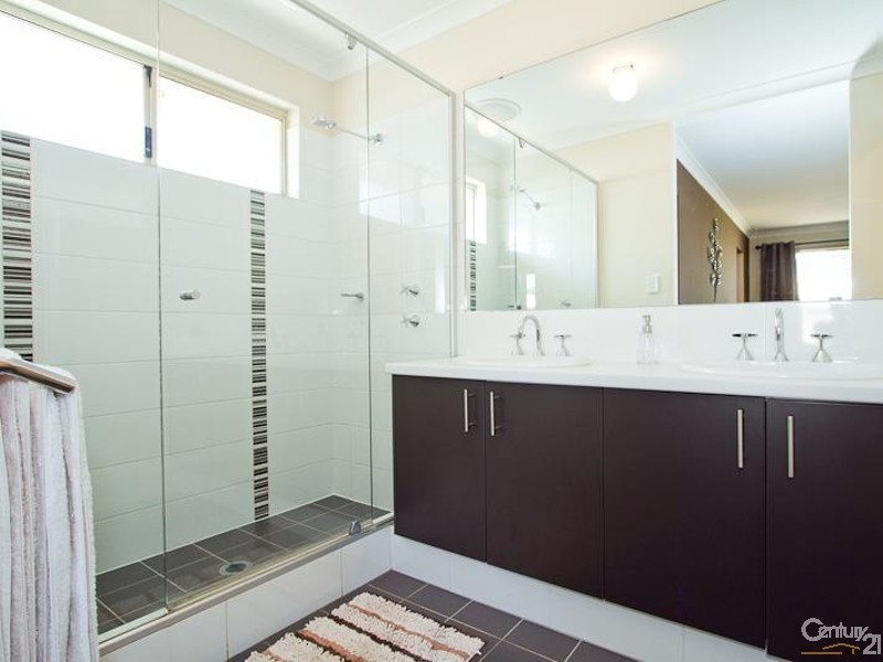 6 Hoffman Way, Byford WA 6122