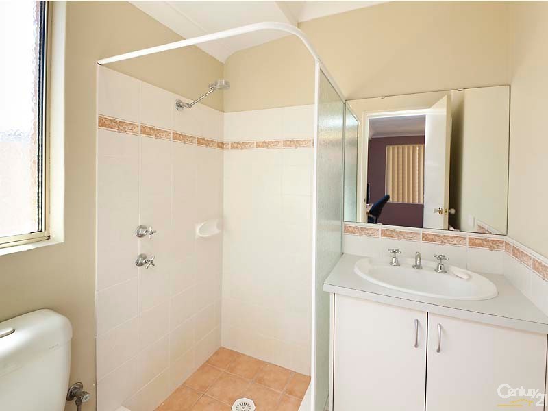 24 Nunney Road, Orelia WA 6167
