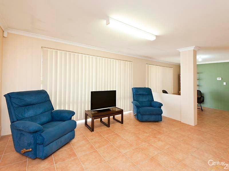 24 Nunney Road, Orelia WA 6167