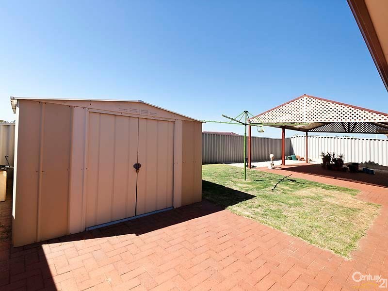 24 Nunney Road, Orelia WA 6167