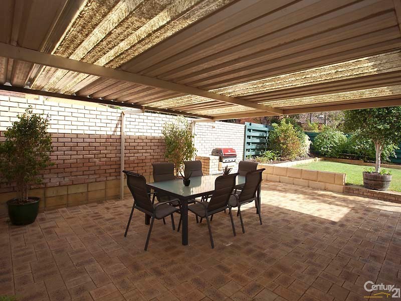 90 Regency Drive, Thornlie WA 6108