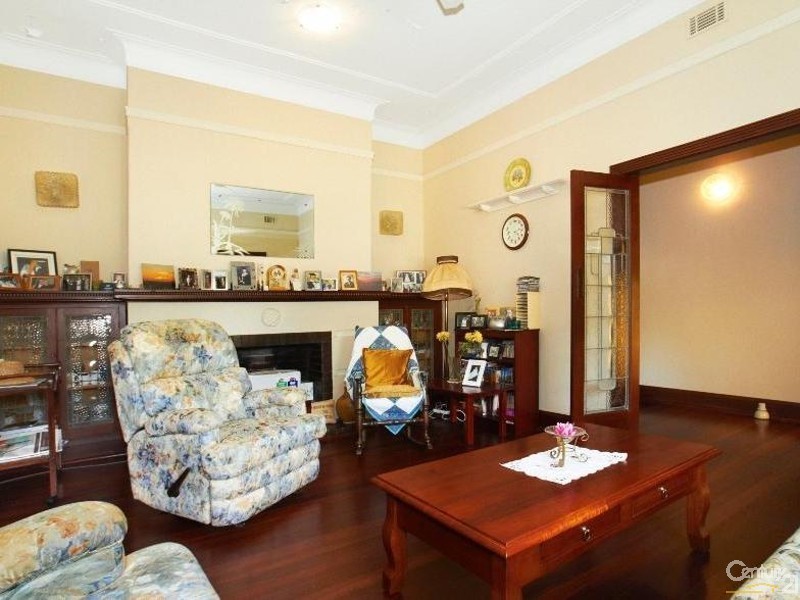 15 Hornsey Road, Floreat WA 6014