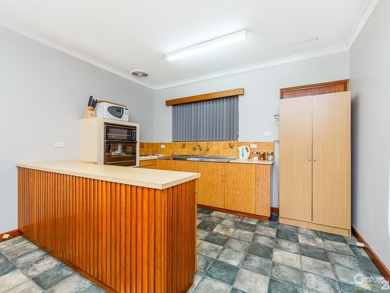 31 Avonlee Road, Armadale WA 6112