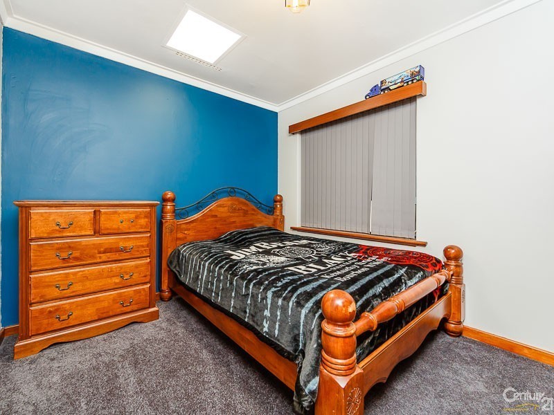 31 Avonlee Road, Armadale WA 6112