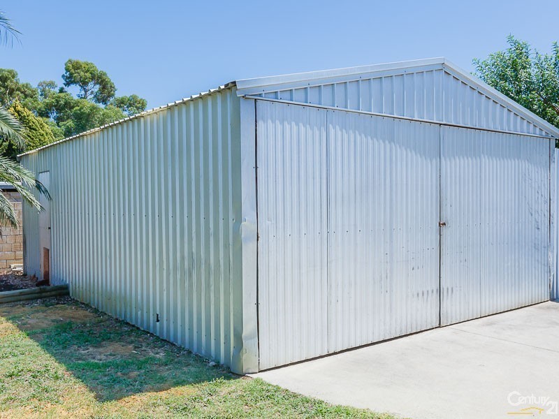 31 Avonlee Road, Armadale WA 6112
