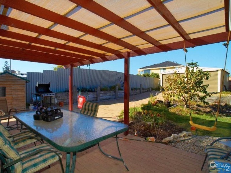 32 Ocean Drive, Quinns Rocks WA 6030