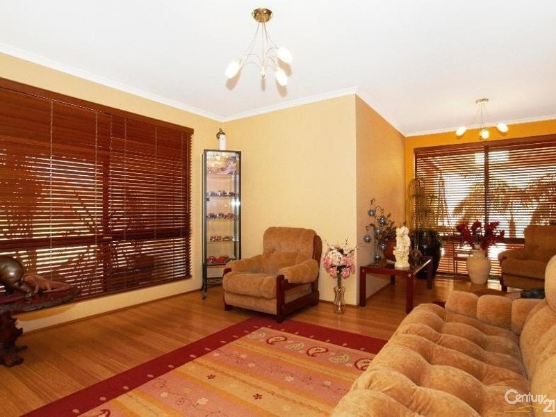 19  Draycott Loop, Canning Vale WA 6155