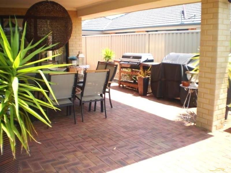 22 Kumarina Drive, Secret Harbour WA 6173