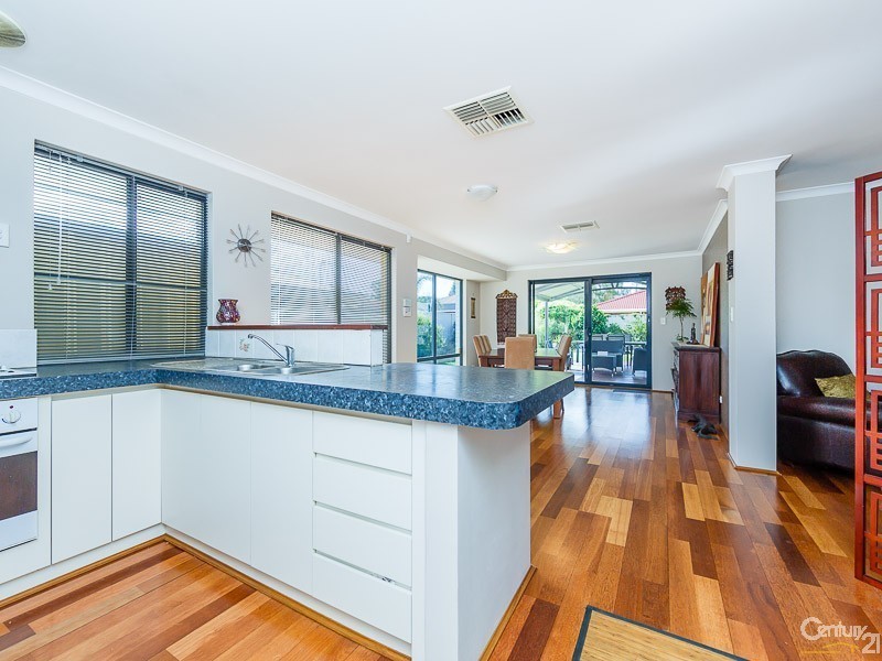 23 St John Road, Wattle Grove WA 6107