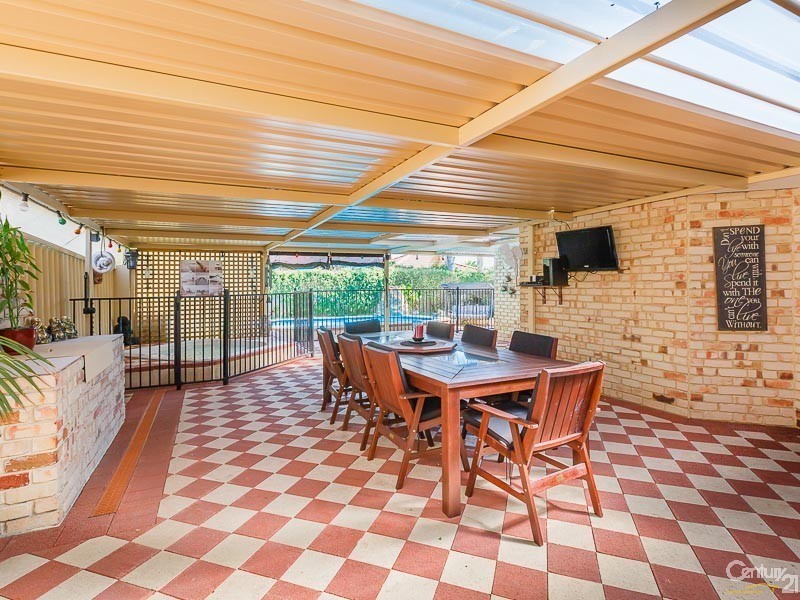 12 Snook Place, Seville Grove WA 6112