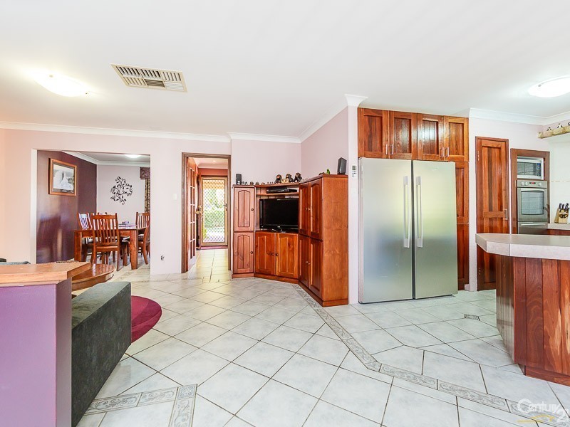 12 Snook Place, Seville Grove WA 6112