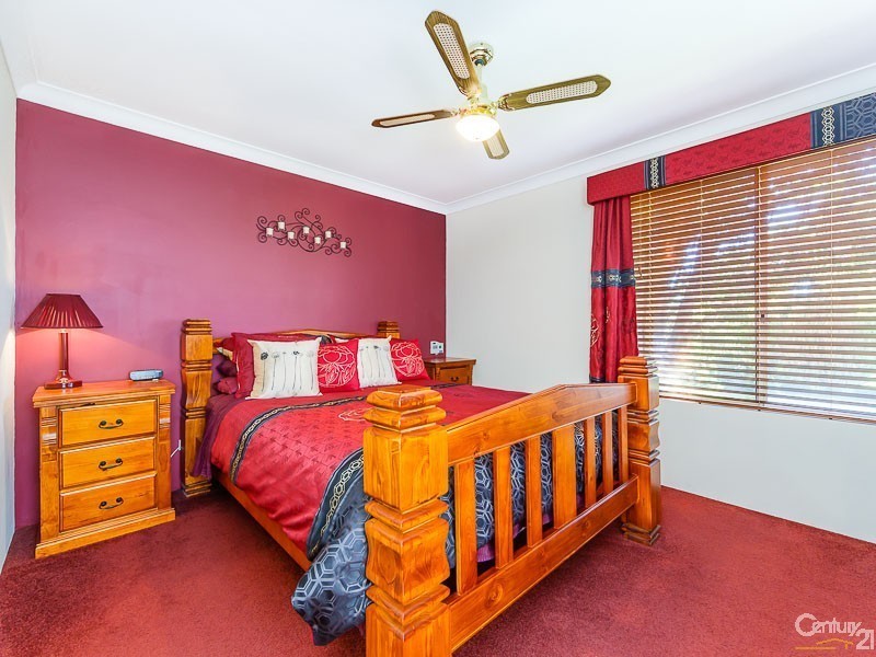 12 Snook Place, Seville Grove WA 6112