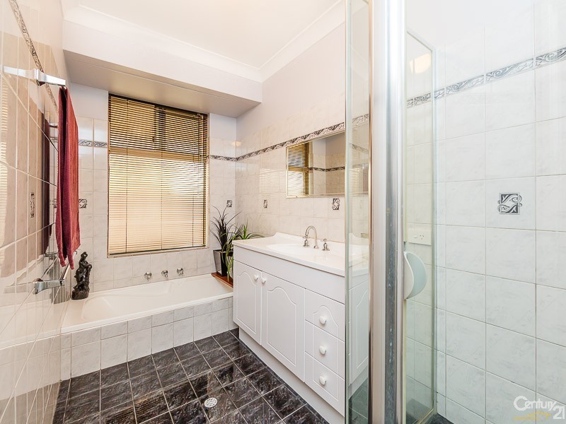 12 Snook Place, Seville Grove WA 6112