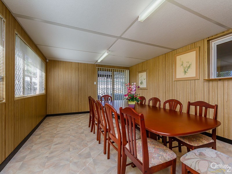 17 Devereux Street, Armadale WA 6112