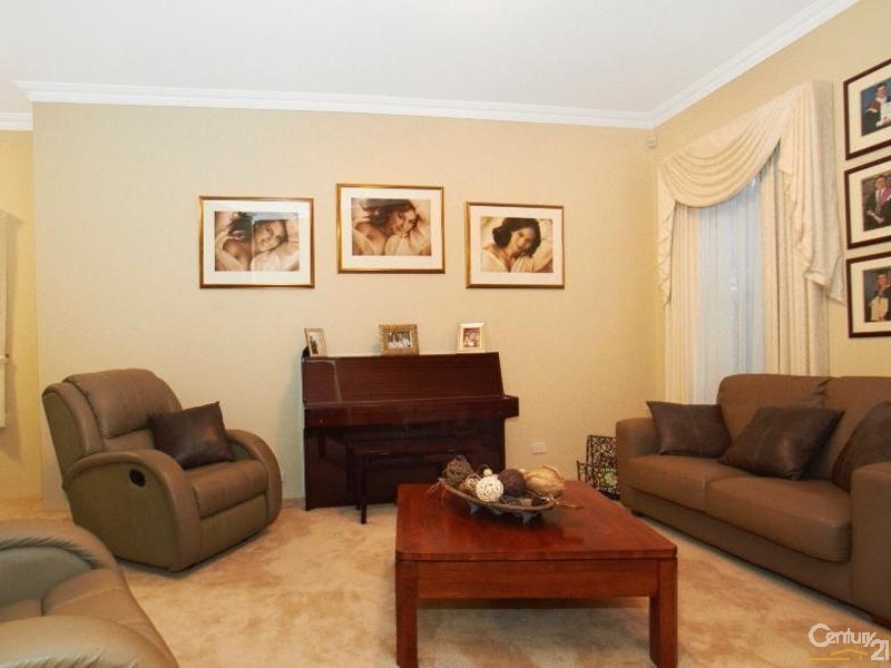 8 Crest Avenue, Mount Pleasant WA 6153