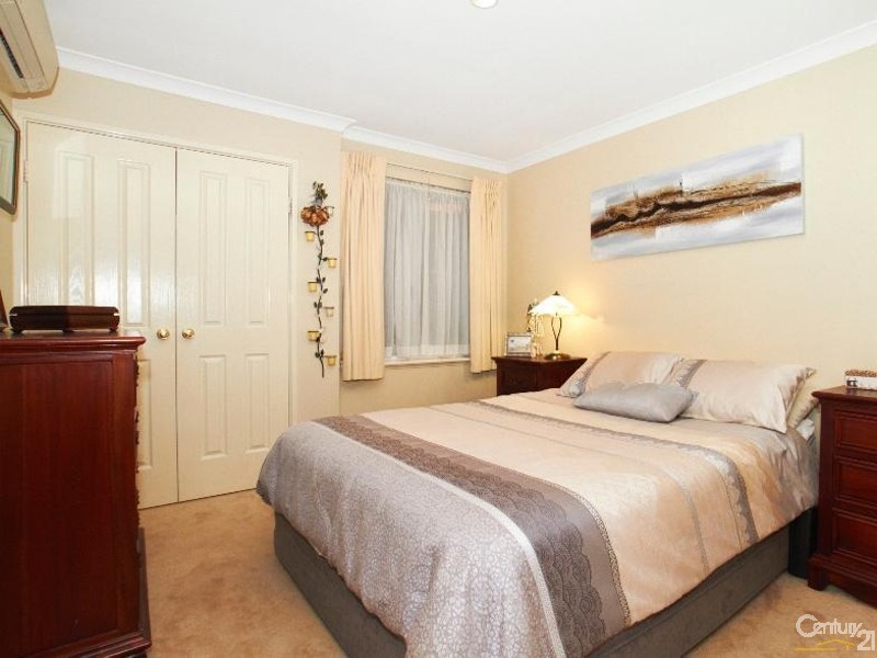 8 Crest Avenue, Mount Pleasant WA 6153