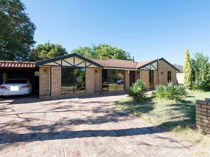 81 Grenadier Drive, Thornlie WA 6108