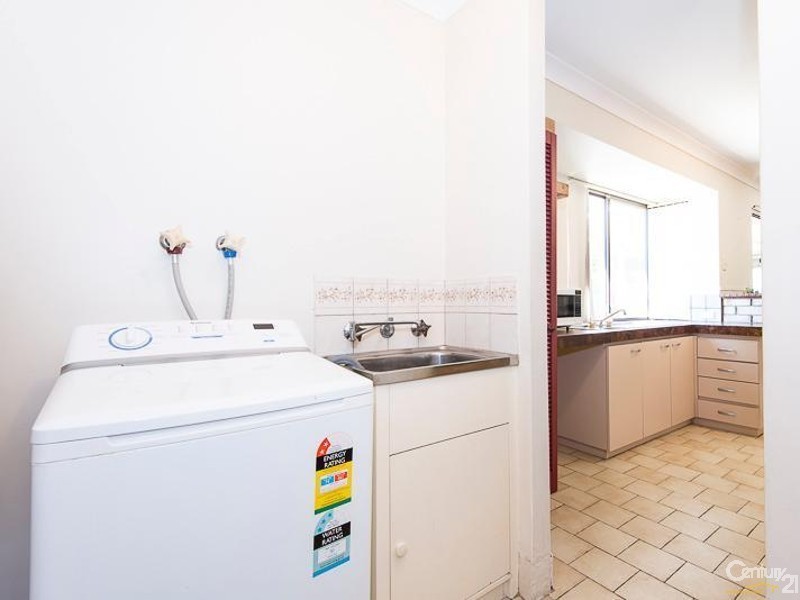 81 Grenadier Drive, Thornlie WA 6108