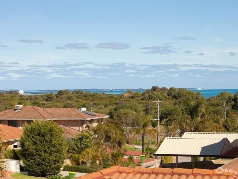 33 Parakeet Way, Coogee WA 6166