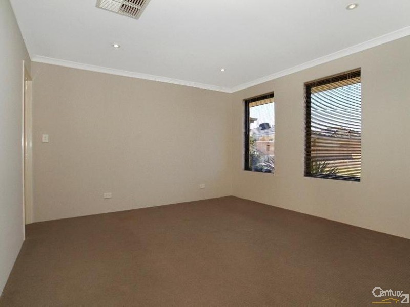 44 Tarradee Circuit, Thornlie WA 6108