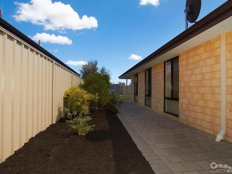 44 Tarradee Circuit, Thornlie WA 6108