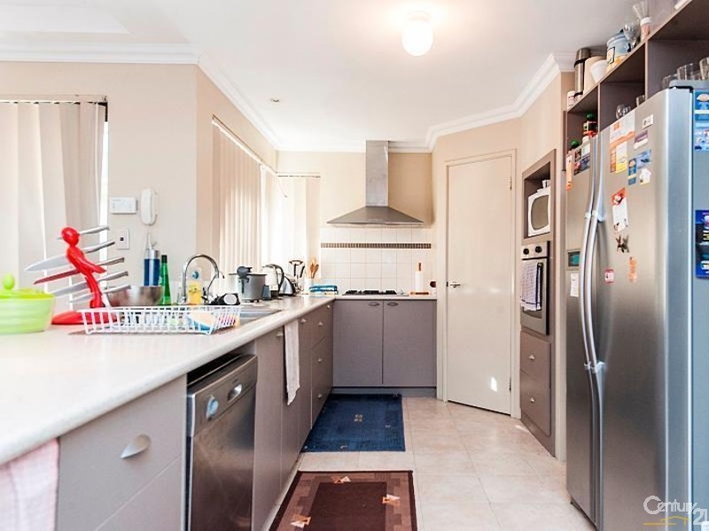 9 Moombaki Avenue, Bertram WA 6167