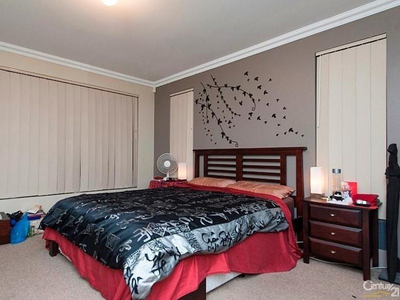 9 Moombaki Avenue, Bertram WA 6167