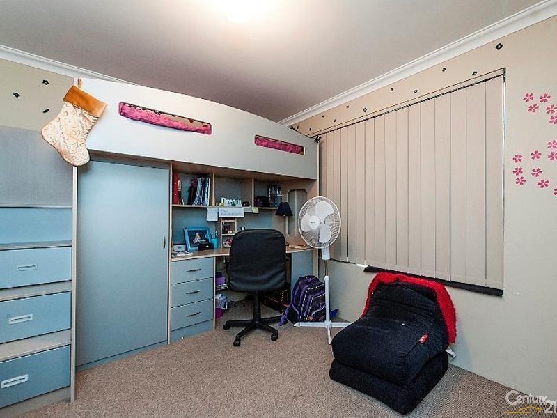 9 Moombaki Avenue, Bertram WA 6167