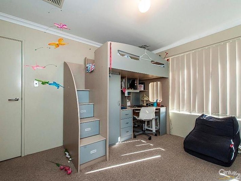 9 Moombaki Avenue, Bertram WA 6167