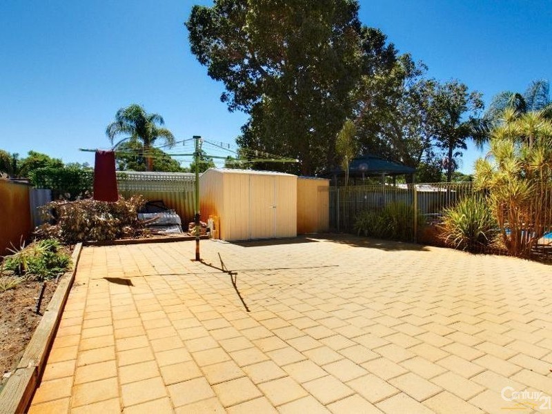 53 Lester Drive, Thornlie WA 6108