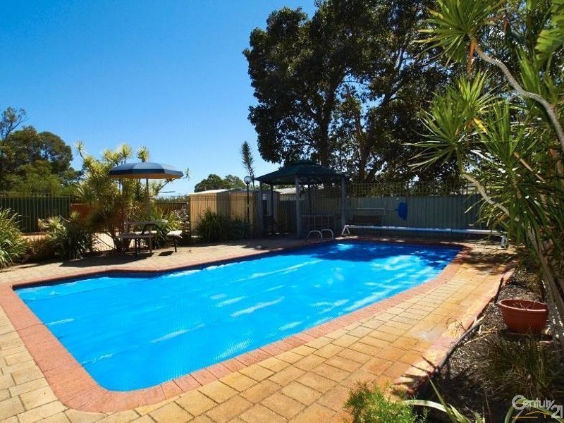 53 Lester Drive, Thornlie WA 6108