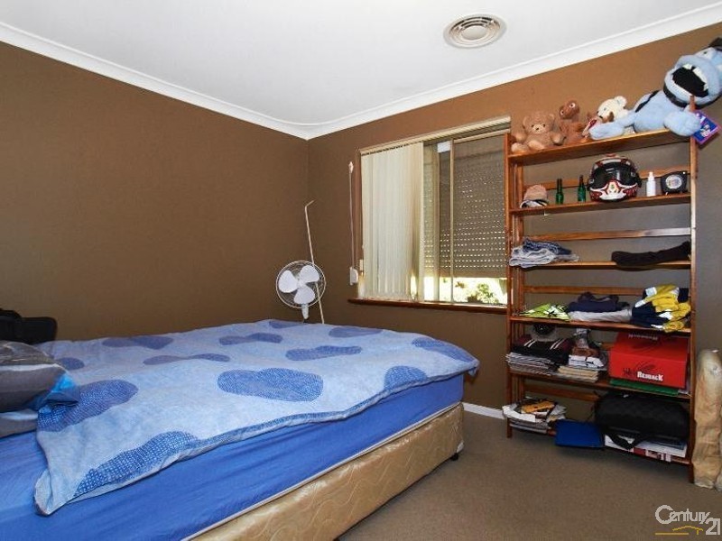 53 Lester Drive, Thornlie WA 6108