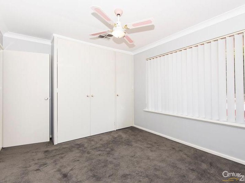 16 Selsdon Road, Camillo WA 6111