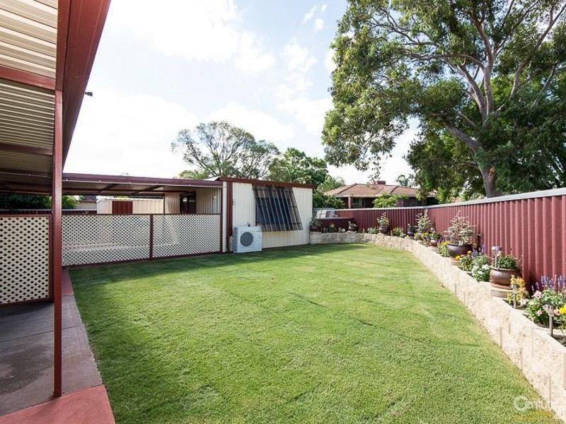 16 Selsdon Road, Camillo WA 6111