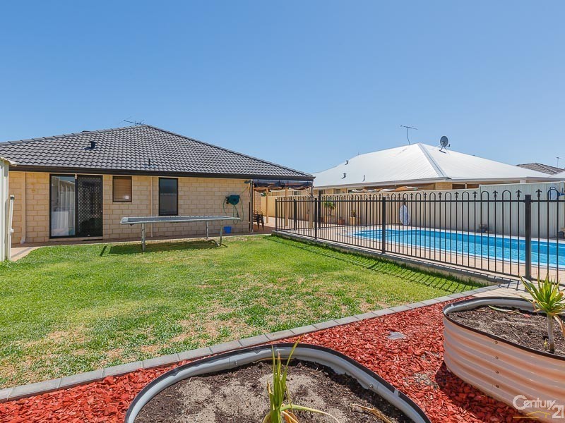 21 Merida Turn, Seville Grove WA 6112