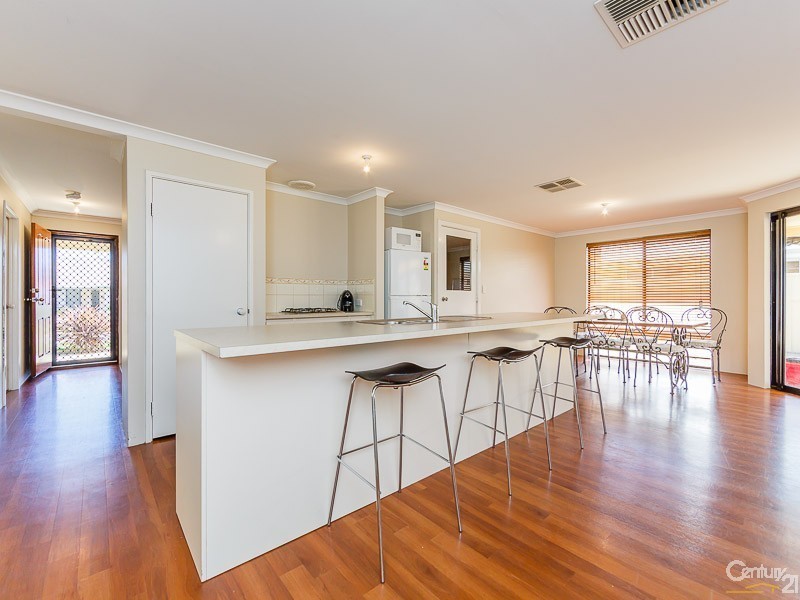 21 Merida Turn, Seville Grove WA 6112