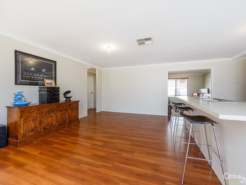 21 Merida Turn, Seville Grove WA 6112