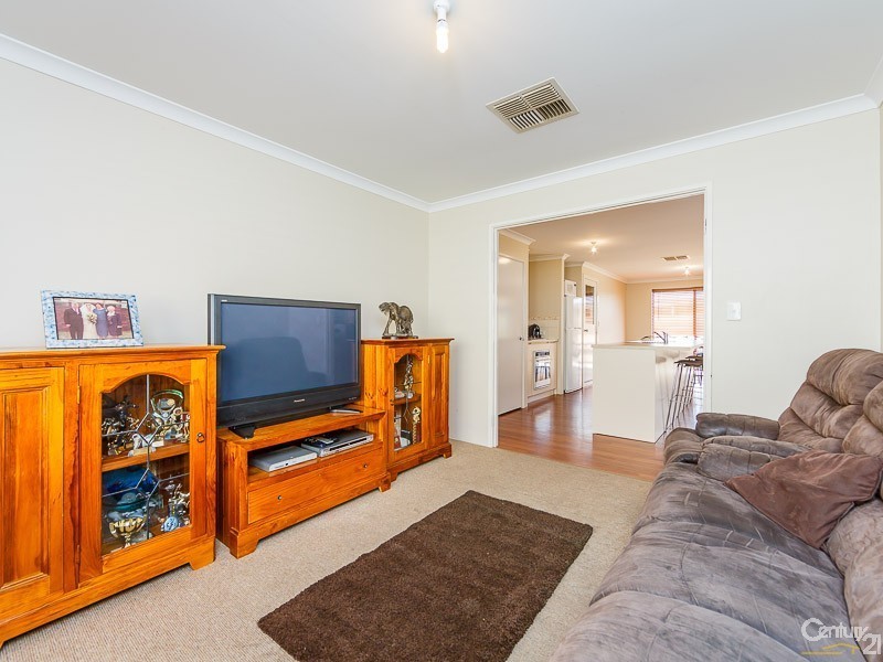 21 Merida Turn, Seville Grove WA 6112