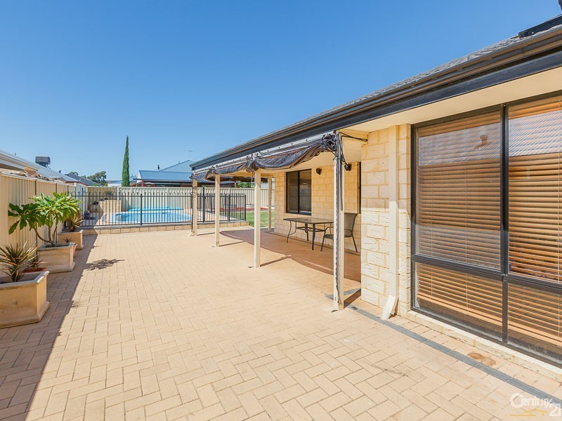21 Merida Turn, Seville Grove WA 6112