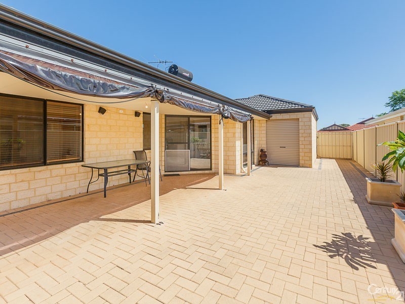 21 Merida Turn, Seville Grove WA 6112