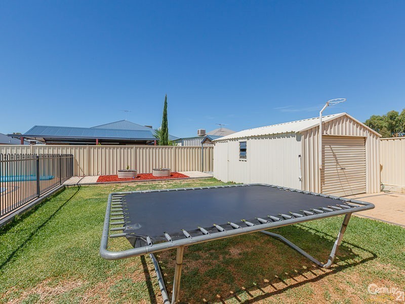 21 Merida Turn, Seville Grove WA 6112