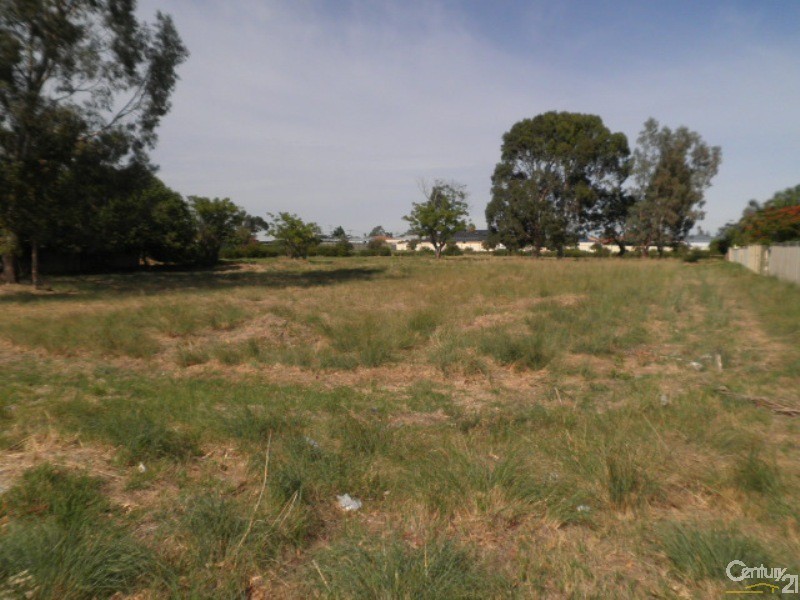 31 Dellar Road, Maddington WA 6109