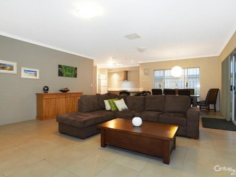 72 Beachside Parade, Yanchep WA 6035