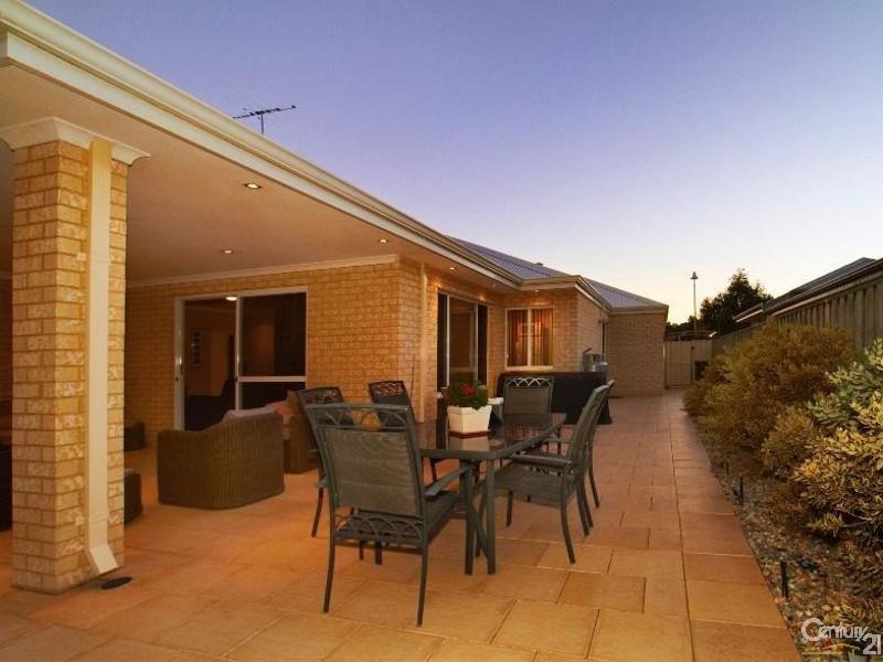 72 Beachside Parade, Yanchep WA 6035