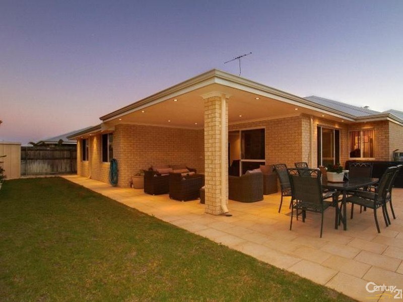 72 Beachside Parade, Yanchep WA 6035