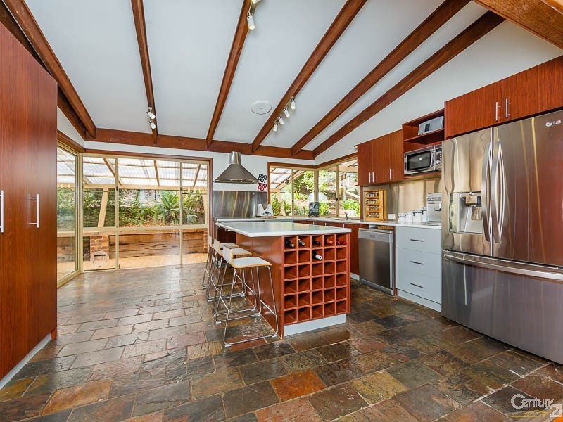 13 Mackie Road, Roleystone WA 6111