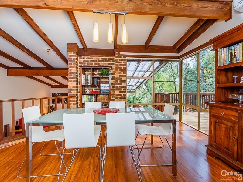 13 Mackie Road, Roleystone WA 6111