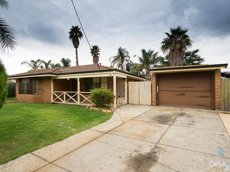 4 Melba Place, Thornlie WA 6108