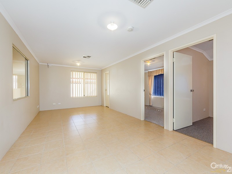 12 Levis Drive, Canning Vale WA 6155